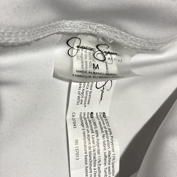 Jessica Simpson Active Athletic Skort. Size Medium. NWT. - Picture 3 of 8